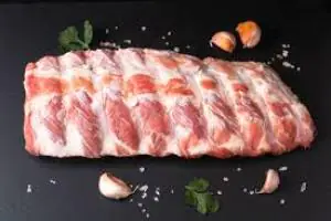 ซี่โครงหมูทั้งแผ่น